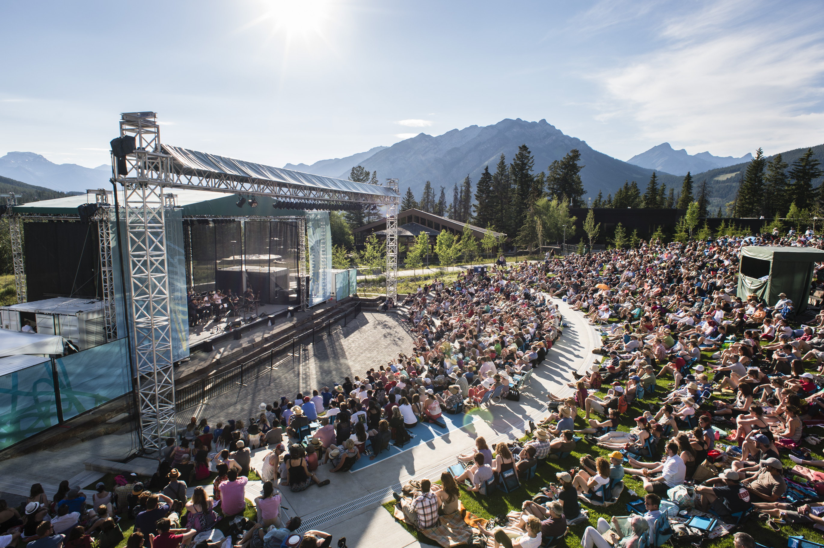 Shaw Amphitheatre crowd on a summer day.
